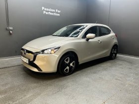 Mazda 2 Centre-Line