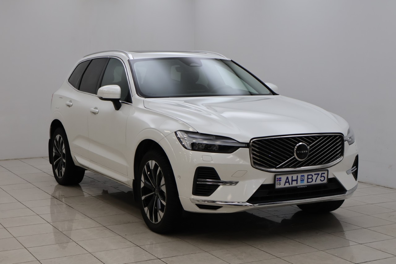 Volvo XC60 Ultra Bright Plug-In Hybrid