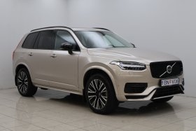 Volvo XC90 Ultimate Dark Plug-In Hybrid