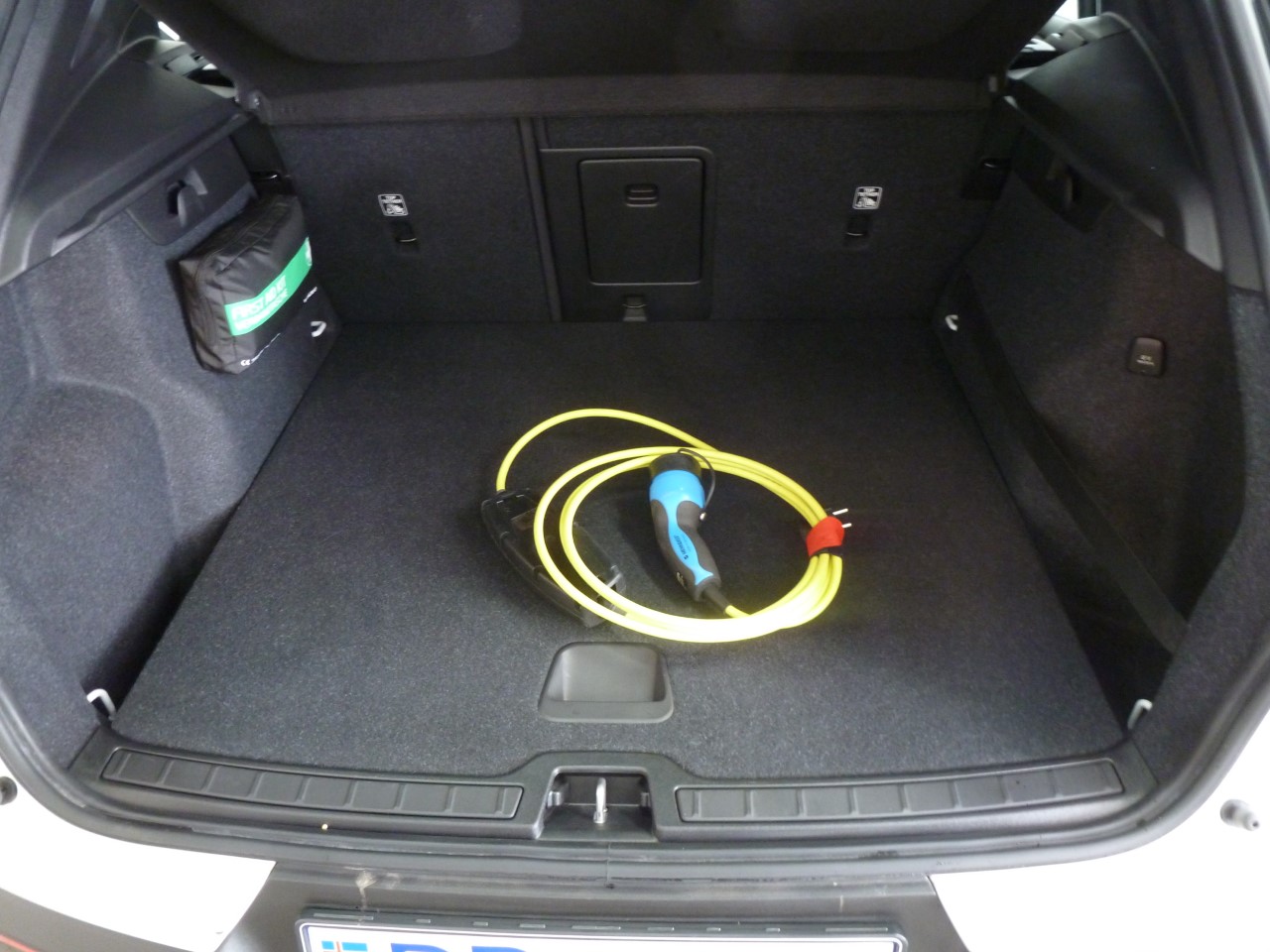 Volvo XC40 Momentum Plug-In Hybrid