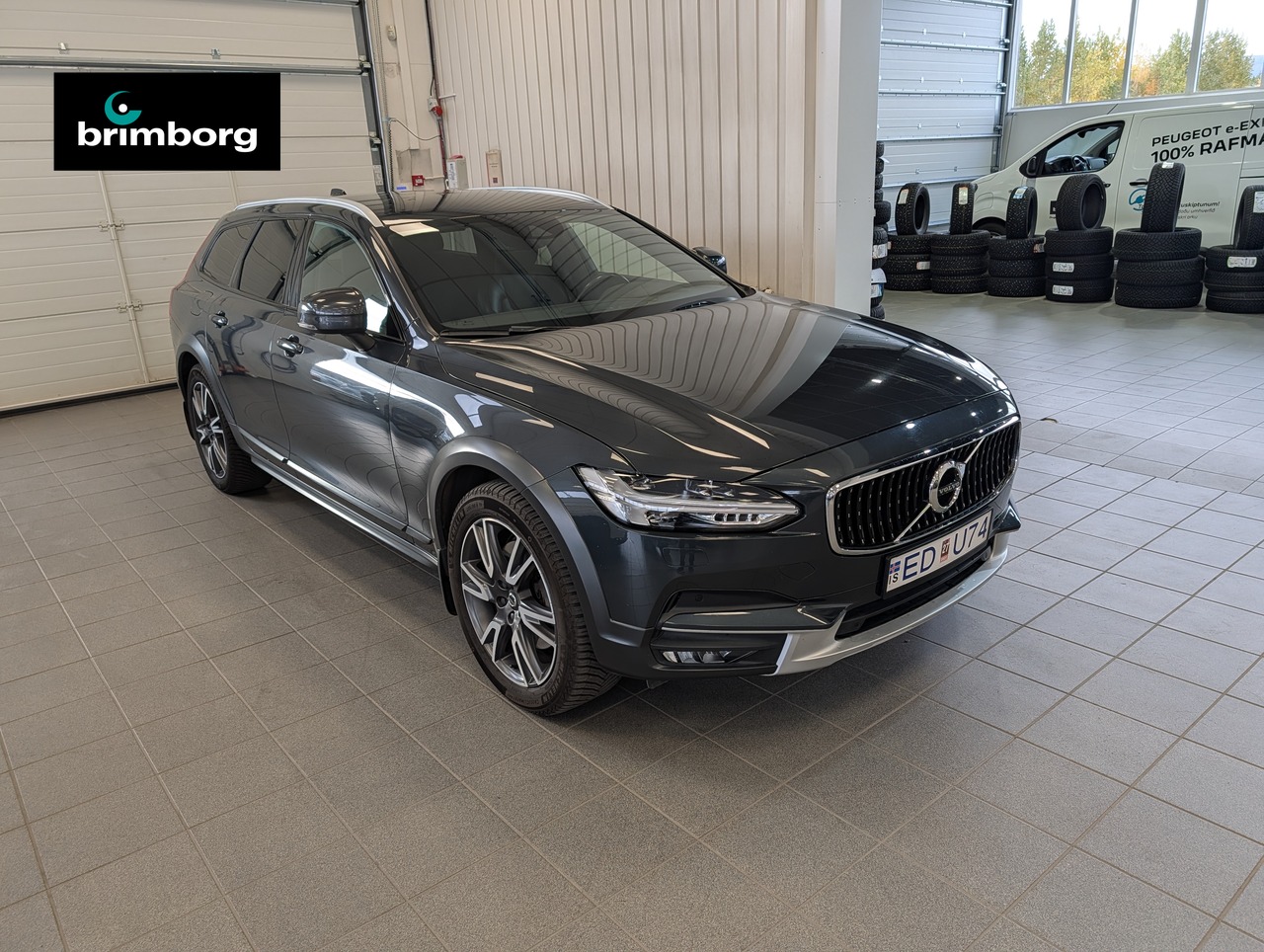 Volvo V90 Inscription Cross Country D5