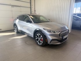 Ford Mustang Mach-E SR AWD