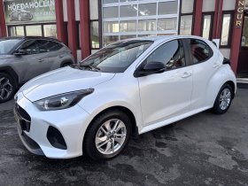 Mazda2 Hybrid Centre-Line