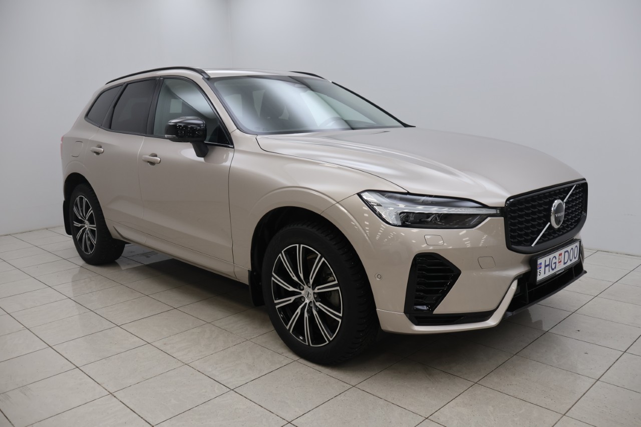 Volvo XC60 Ultimate Dark Plug-In Hybrid