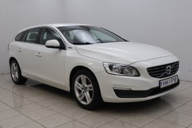 Volvo V60 D6 Momentum Plug-In Hybrid