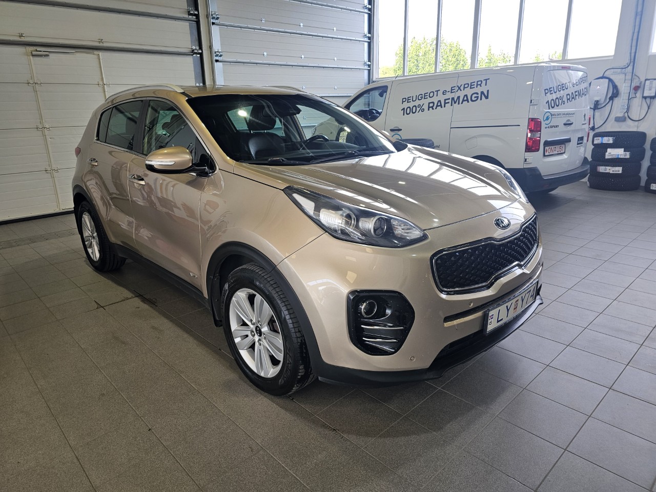 Kia Sportage EX