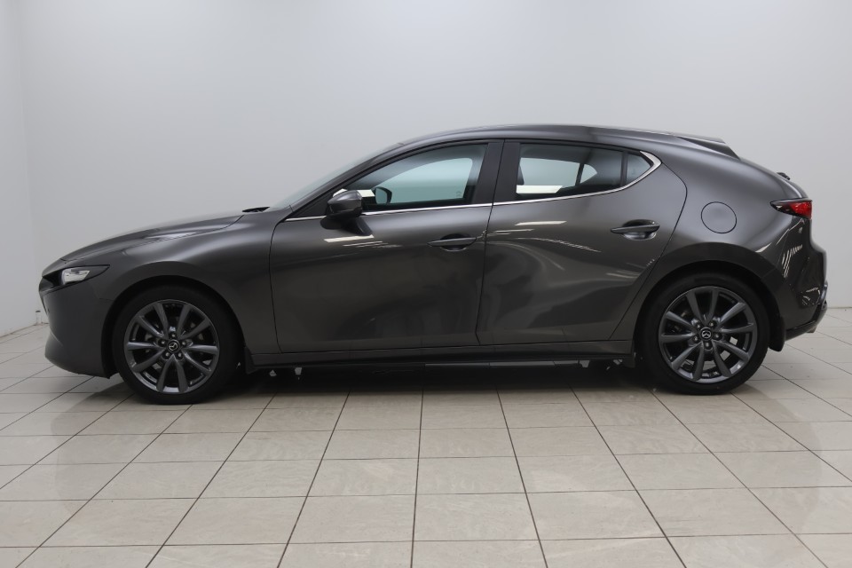Mazda 3 Exclusive-Line