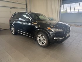 Volvo XC90 Momentum T8 Plug-In Hybrid