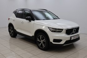 Volvo XC40 Momentum