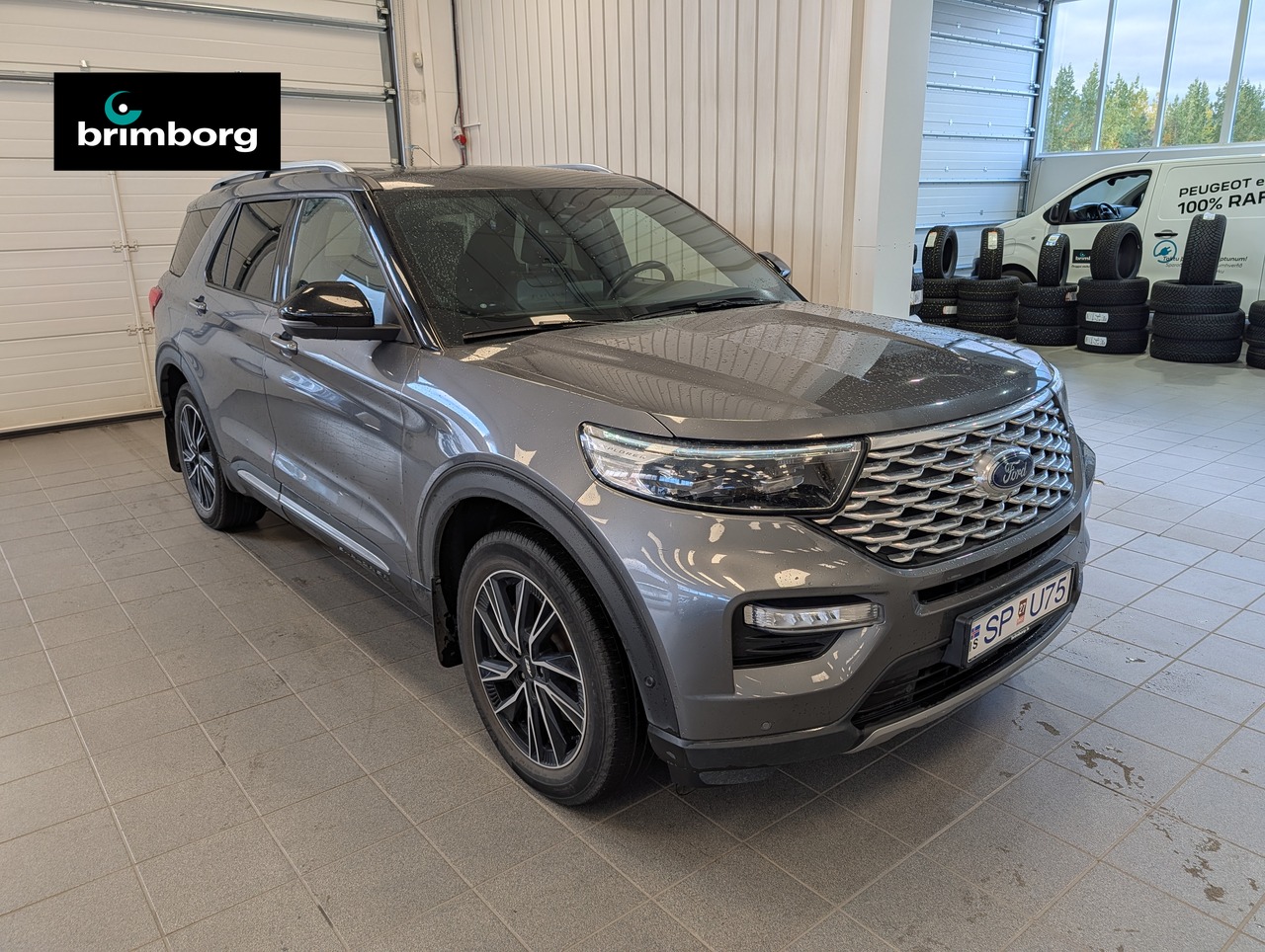 Ford Explorer Platinum Plug-In Hybrid