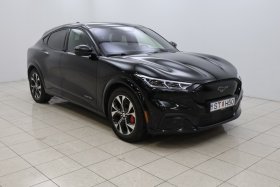 Ford Mustang Mach-E SR AWD