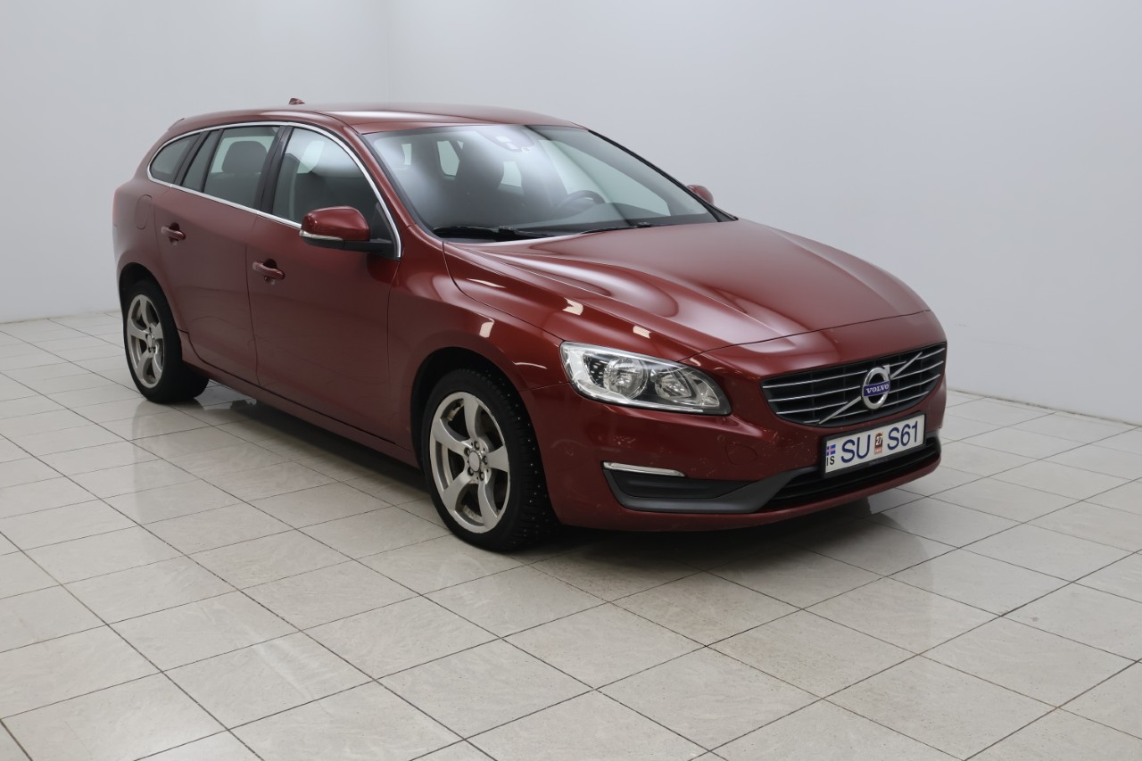 Volvo V60 Momentum