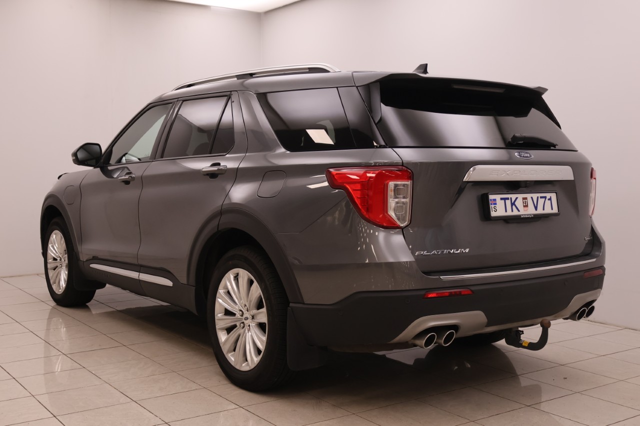 Ford Explorer Platinum Plug-In Hybrid
