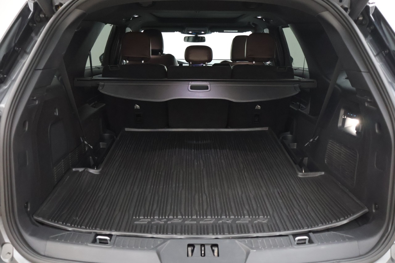 Ford Explorer Platinum Plug-In Hybrid