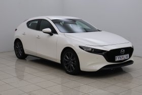 Mazda 3 Exclusive-Line