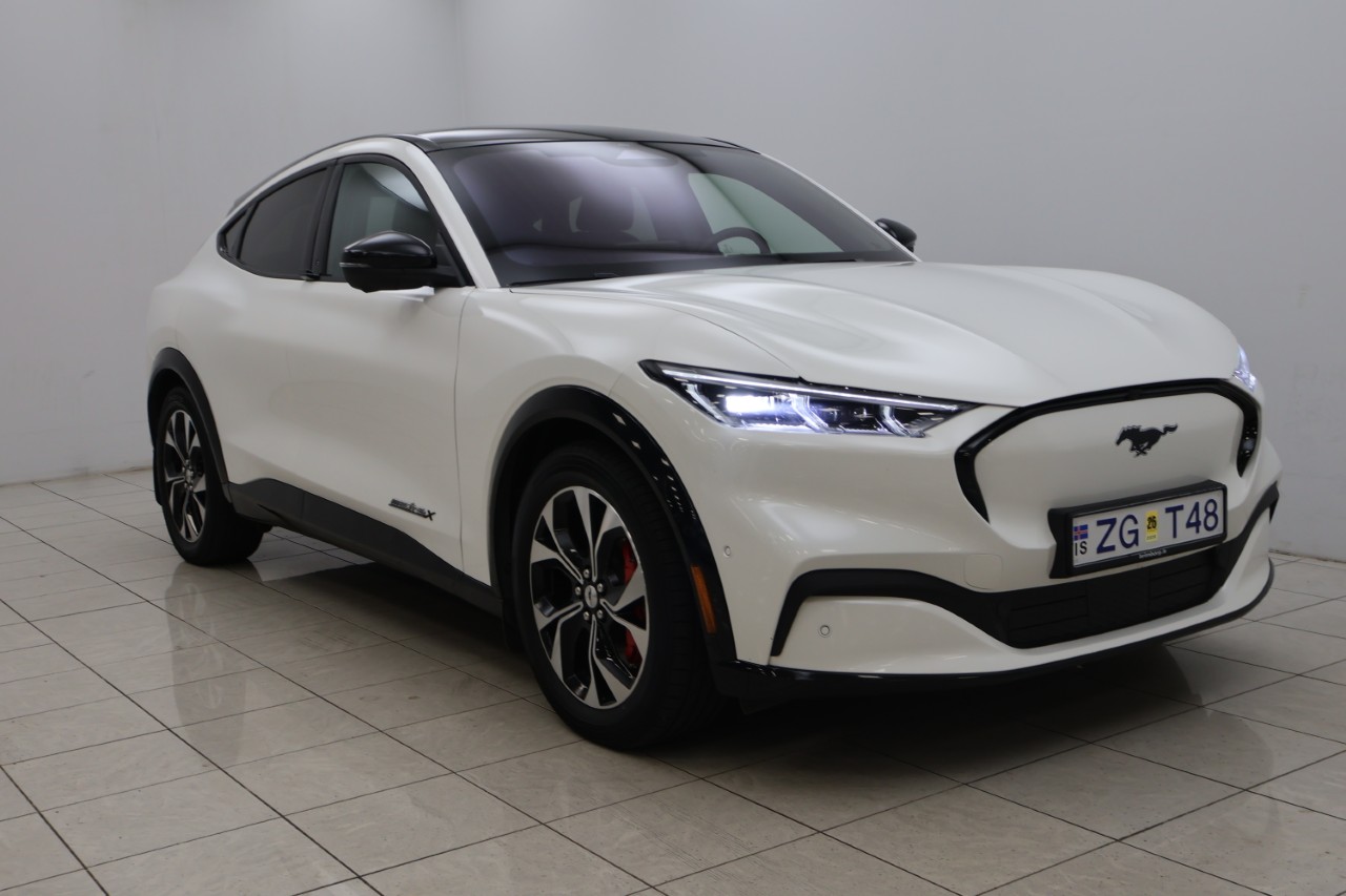 Ford Mustang Mach-E Premium LR AWD