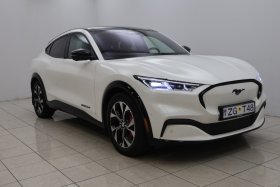 Ford Mustang Mach-E Premium LR AWD